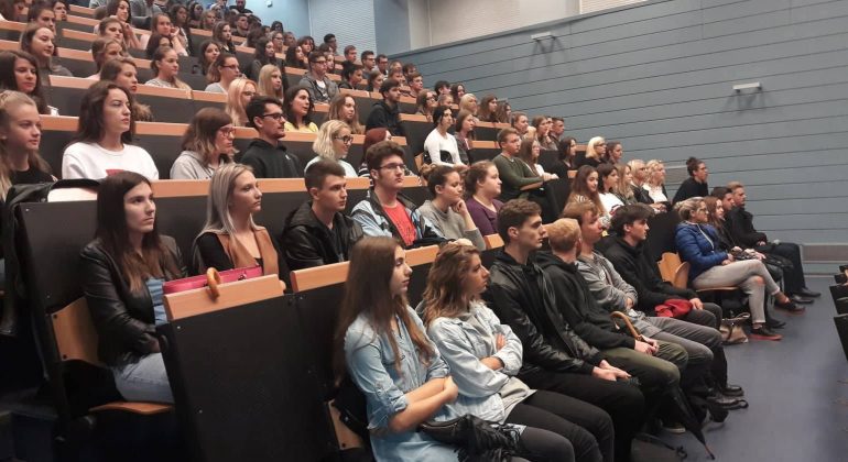 Uvodno predavanje za studente 1. godine integriranog studija Uvodno predavanje za studente 1. godine integriranog studija