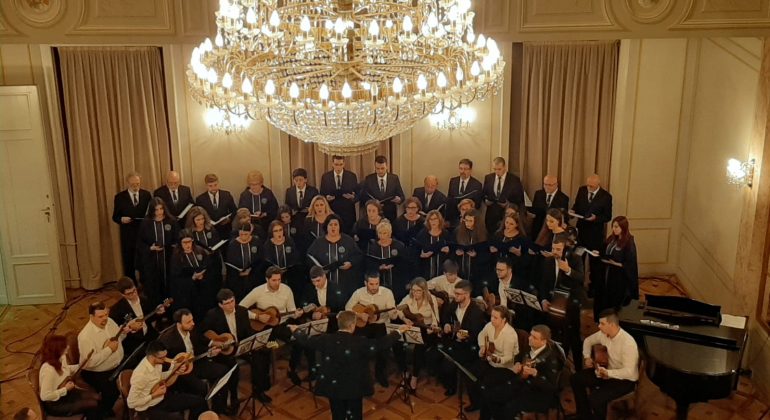 Održan Svečani koncert Akademskog zbora “Ab ovo” i gostiju Održan Svečani koncert Akademskog zbora “Ab ovo” i gostiju