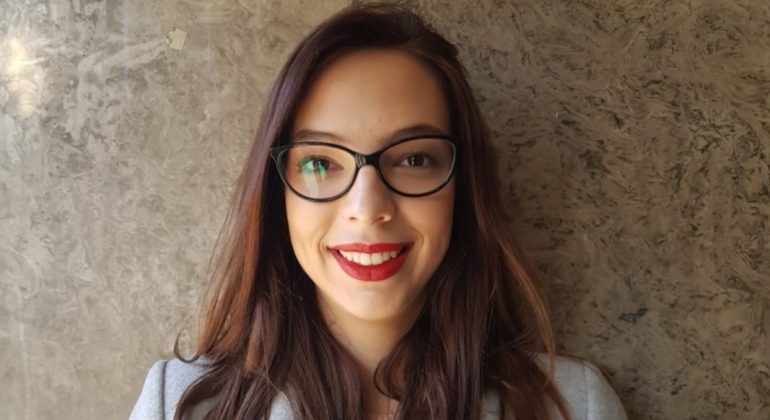 Studentica Klara Arifović osvojila treće mjesto na 43. Smotri studentskih radova u Novom Sadu Studentica Klara Arifović osvojila treće mjesto na 43. Smotri studentskih radova u Novom Sadu