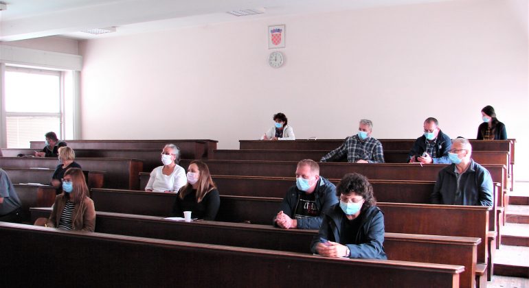 Veterinarski pregledi i kontrole u objektima u poslovanju s hranom životinjskog podrijetla – Meso i mesni proizvodi Veterinarski pregledi i kontrole u objektima u poslovanju s hranom životinjskog podrijetla – Meso i mesni proizvodi