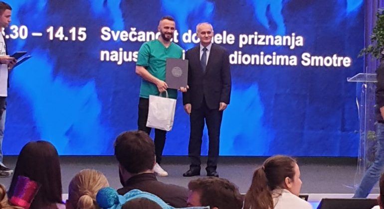 Priznanje Veterinarskom fakultetu na Smotri Sveučilišta u Zagrebu 2022. Priznanje Veterinarskom fakultetu na Smotri Sveučilišta u Zagrebu 2022.