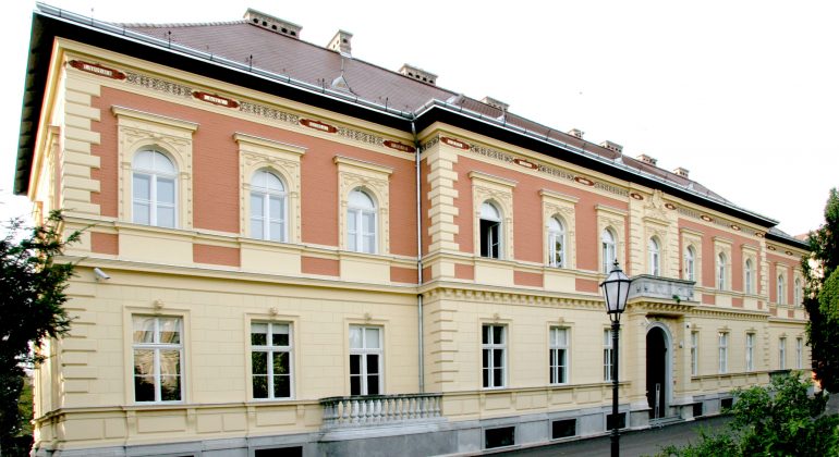 Simpozij Bedrenica, afrička svinjska kuga i bolest plavog jezika u Hrvatskoj 2025. Simpozij Bedrenica, afrička svinjska kuga i bolest plavog jezika u Hrvatskoj 2025.