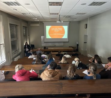 Održano predstavljanje smjerova za studente 5. godine studija na engleskom jeziku Održano predstavljanje smjerova za studente 5. godine studija na engleskom jeziku